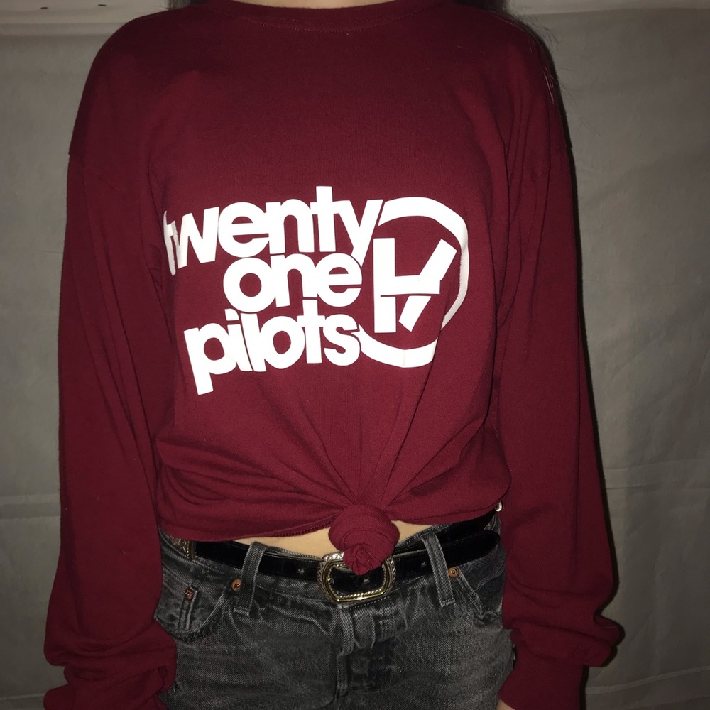 21 pilots concert long sleeve tee